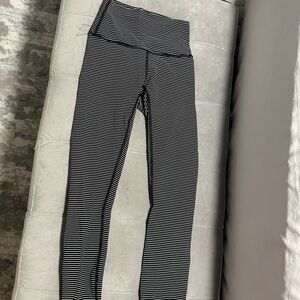 Lululemon Align 25” black/white stripe Yoga Pants Size 2